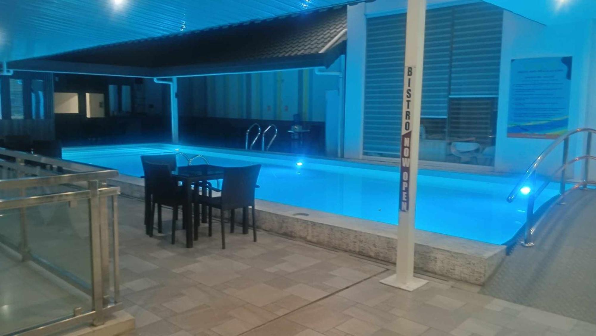 Chequers Suites Subic Bay Olongapo Ngoại thất bức ảnh