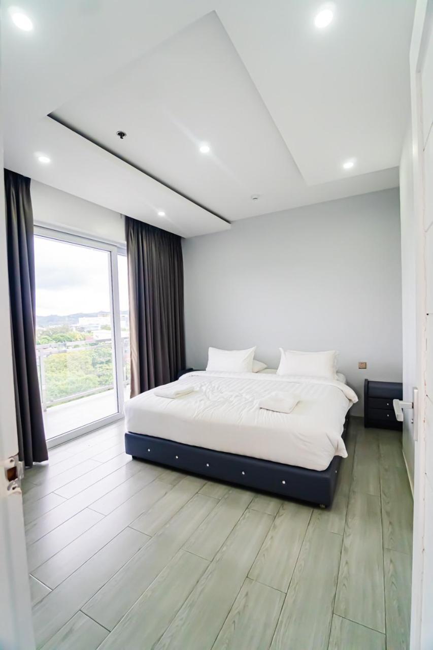 Chequers Suites Subic Bay Olongapo Ngoại thất bức ảnh