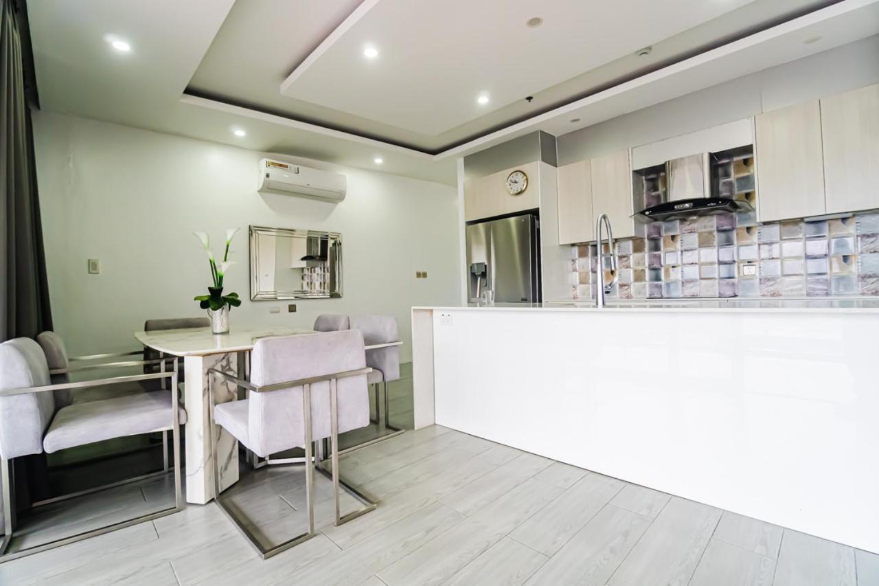 Chequers Suites Subic Bay Olongapo Ngoại thất bức ảnh