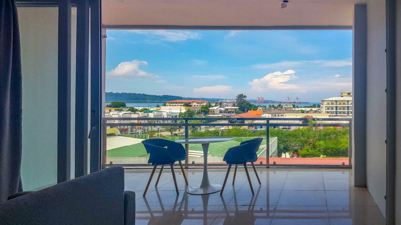 Chequers Suites Subic Bay Olongapo Ngoại thất bức ảnh